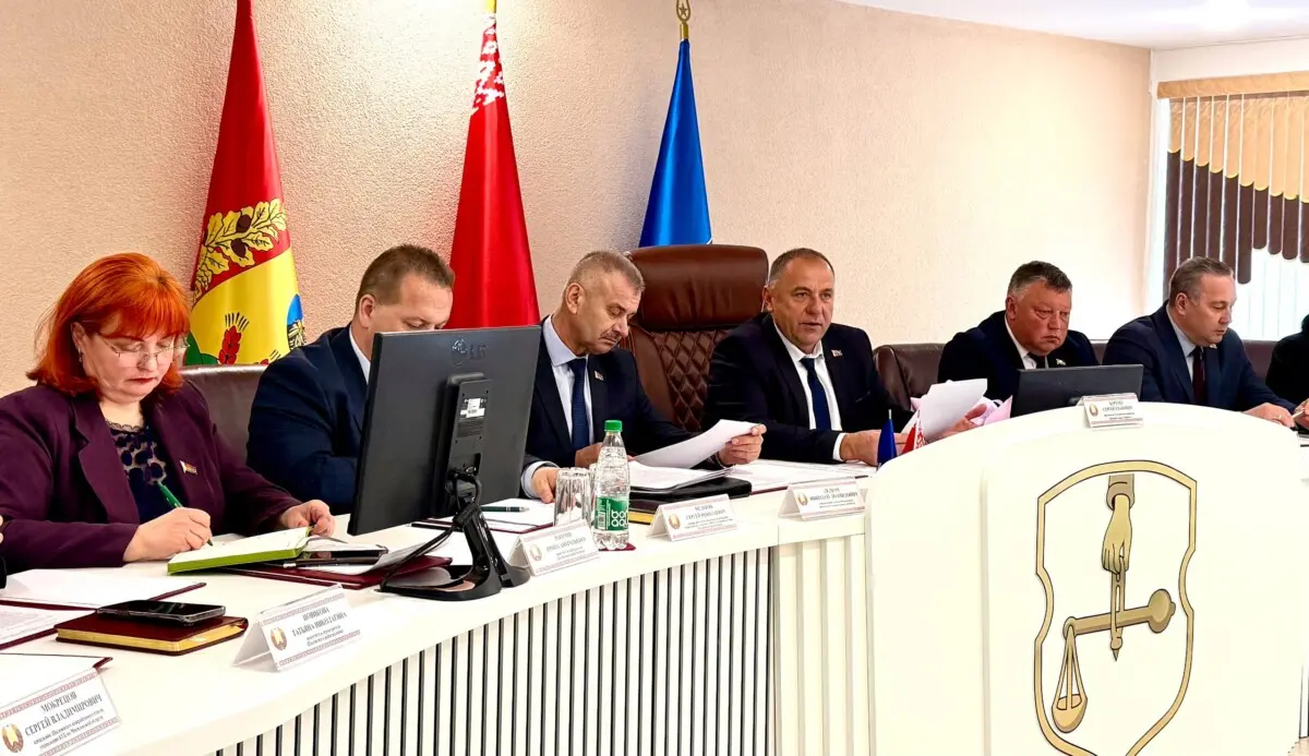 На заседании Шкловского райисполкома рассмотрена работа с обращениями граждан