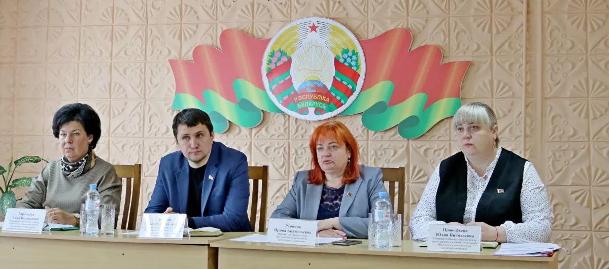 Вопросы дисциплины и охраны труда обсудили в Шкловском УКП «Жилкомхоз»