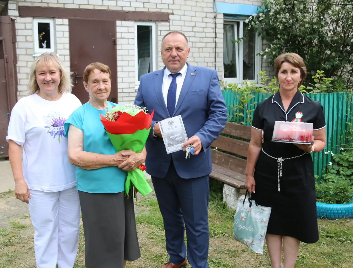 Поздравление для узницы концлагеря Людмилы Калинович прозвучали накануне Дня Независимости